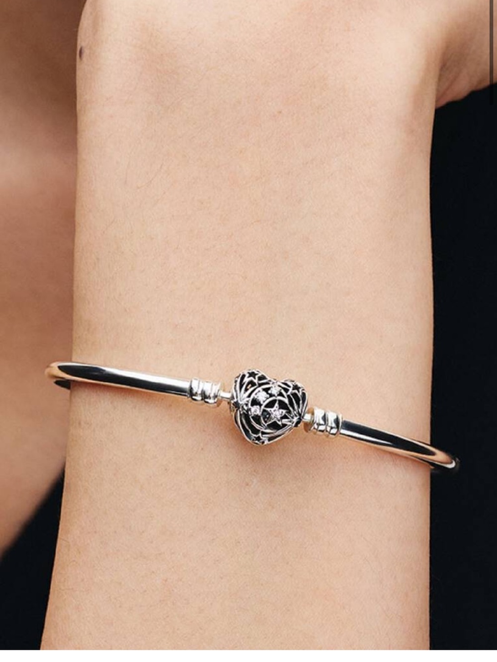 Pandora Celestial Heart bangle New Small 6.75